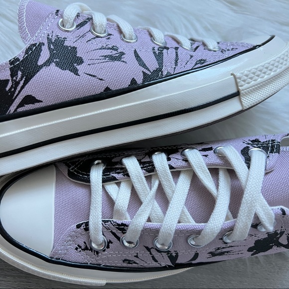 NWT Converse Chuck 70 OX Himala Women’s Shoes - Picture 9 of 9